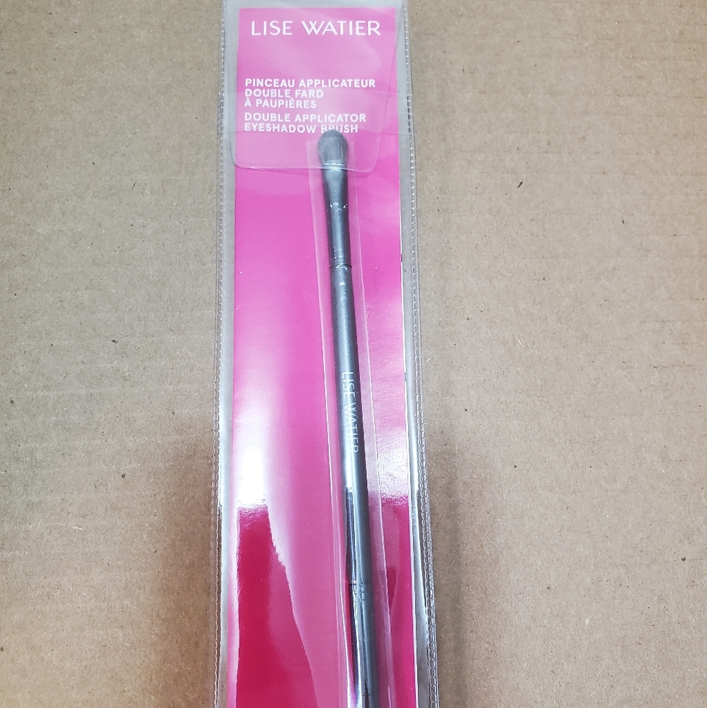 Lise watier eyeshadow brush